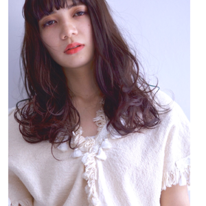 MERYにスリジェのヘアスタイルが掲載されています！