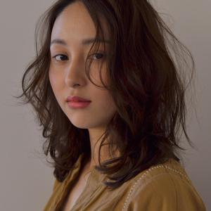 秋に向けてヘアスタイルを変えてみませんか？