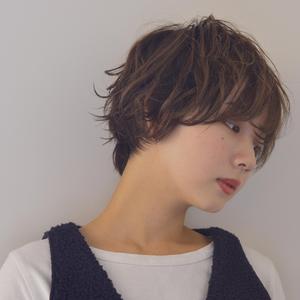 飽きやすいショートヘアに、ポイントパーマなんていかがでしょう？＾＾