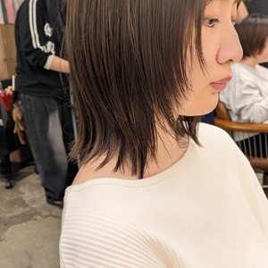 顔周りレイヤースタイル