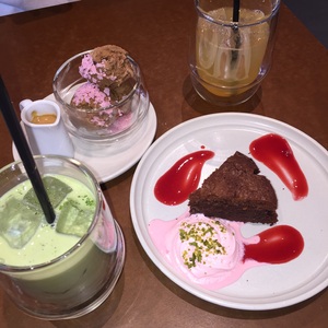 カフェ行きました！