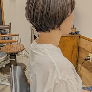 ショートボブ